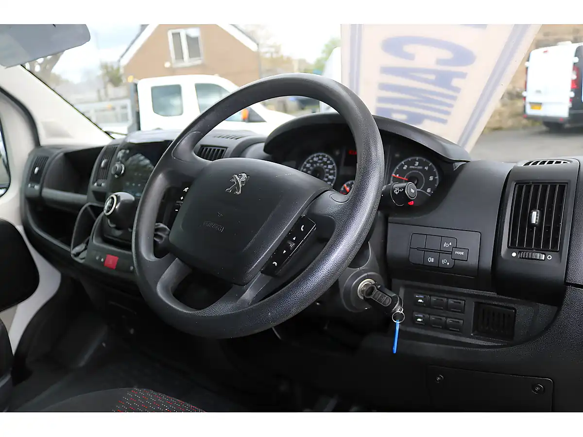 Used 2016 Peugeot Boxer Lwb Facelift White - Interior and Exterior details 14