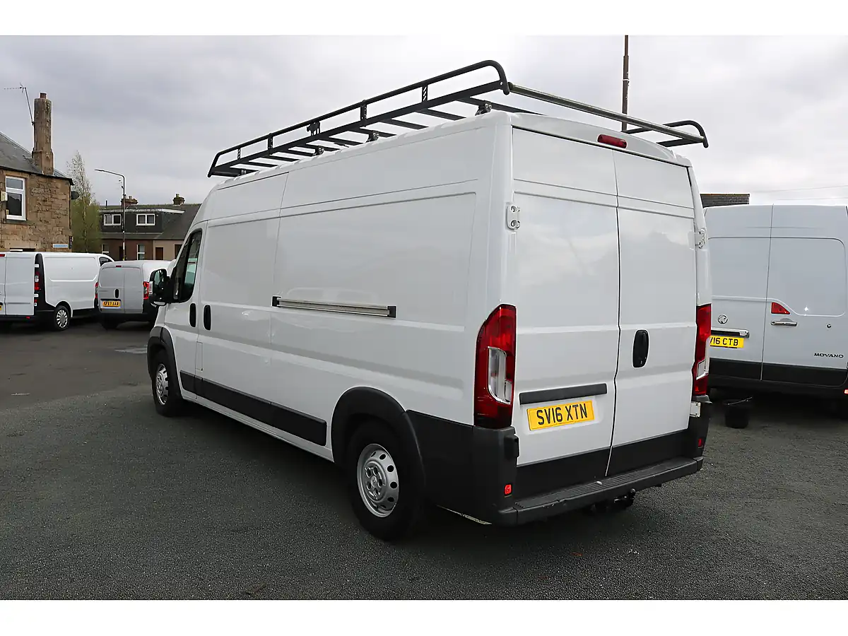 Used 2016 Peugeot Boxer Lwb Facelift White - Interior and Exterior details 5