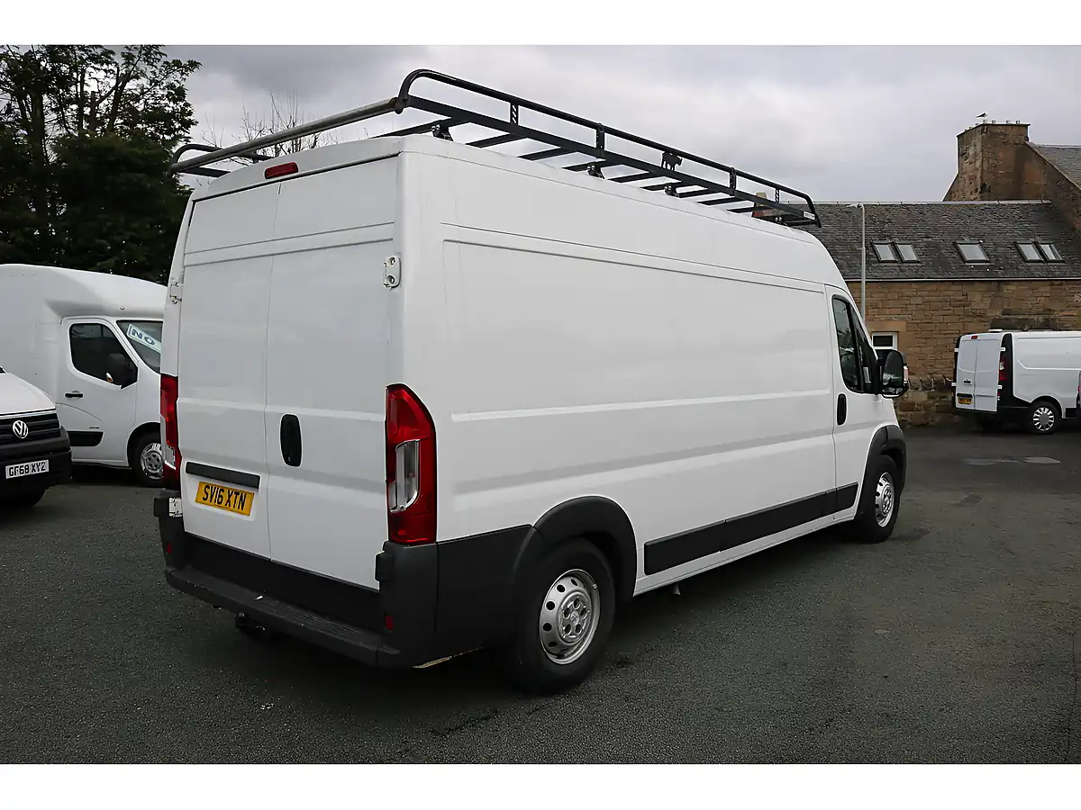 Used 2016 Peugeot Boxer Lwb Facelift White - Interior and Exterior details 8