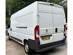 Used 2016 Peugeot Boxer Professional White - Interior and Exterior details 10