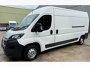 Used 2016 Peugeot Boxer Professional White - Interior and Exterior details 14