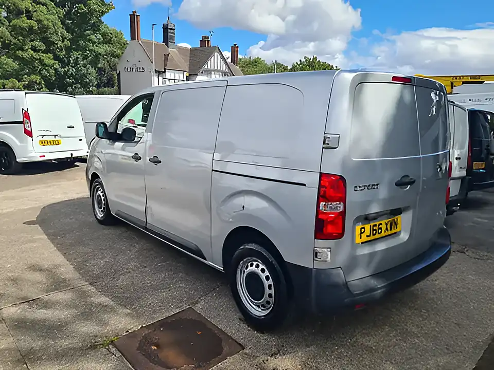 Used 2016 Peugeot Expert Pro Silver - Interior and Exterior details 18