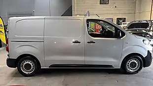 Used 2016 Peugeot Expert Professional Silver - Interior and Exterior details 8