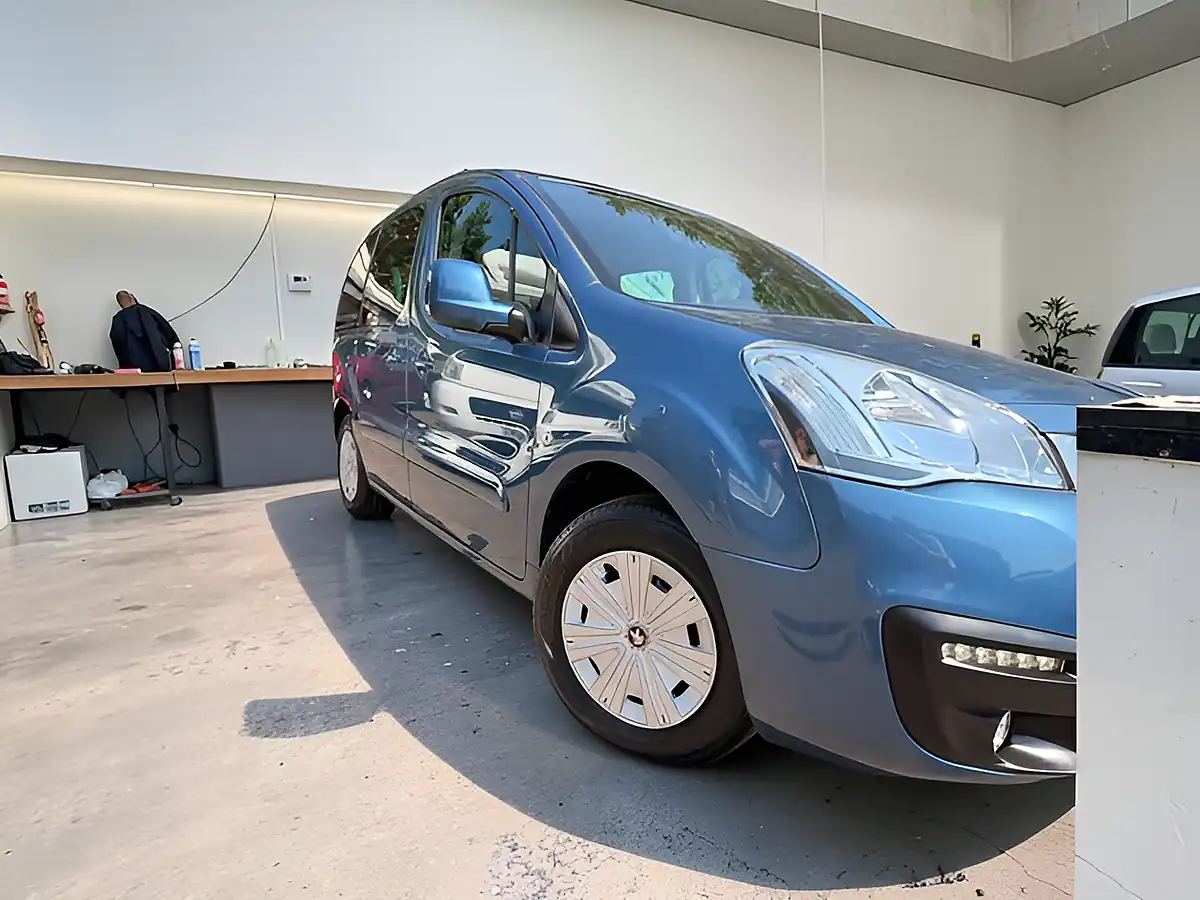 Used 2016 Peugeot Horizon Blue - Interior and Exterior details 5