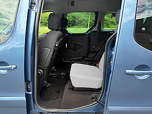 Used 2016 Peugeot Horizon Re Blue - Interior and Exterior details 11