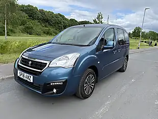 Used 2016 Peugeot Horizon Re Blue - Interior and Exterior details 5
