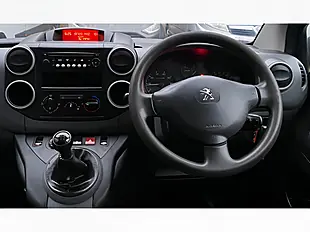 Used 2016 Peugeot Partner 744 S White - Interior and Exterior details 17