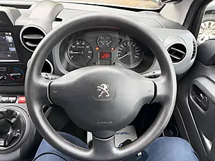Used 2016 Peugeot Partner 850 Professional White - Interior and Exterior details 15