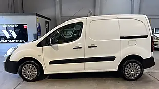 Used 2016 Peugeot Partner 850 S White - Interior and Exterior details 2