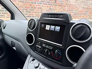 Used 2016 Peugeot Partner Professional L1 White - Interior and Exterior details 14