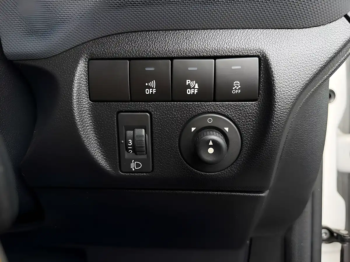 Used 2016 Peugeot Partner Professional L1 White - Interior and Exterior details 17