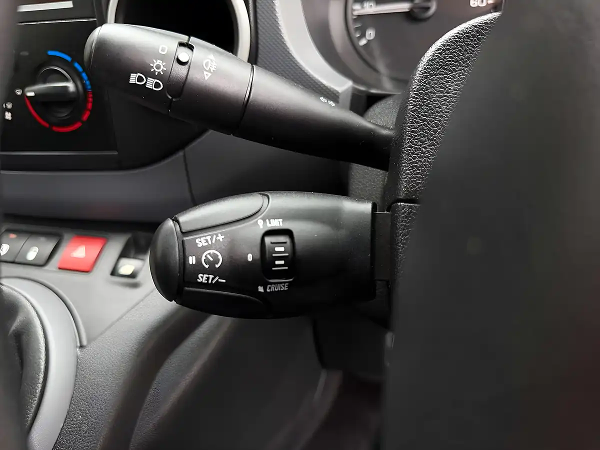 Used 2016 Peugeot Partner Professional L1 White - Interior and Exterior details 18