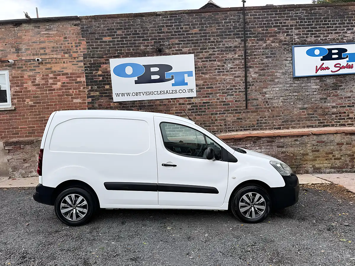 Used 2016 Peugeot Partner Professional L1 White - Interior and Exterior details 2