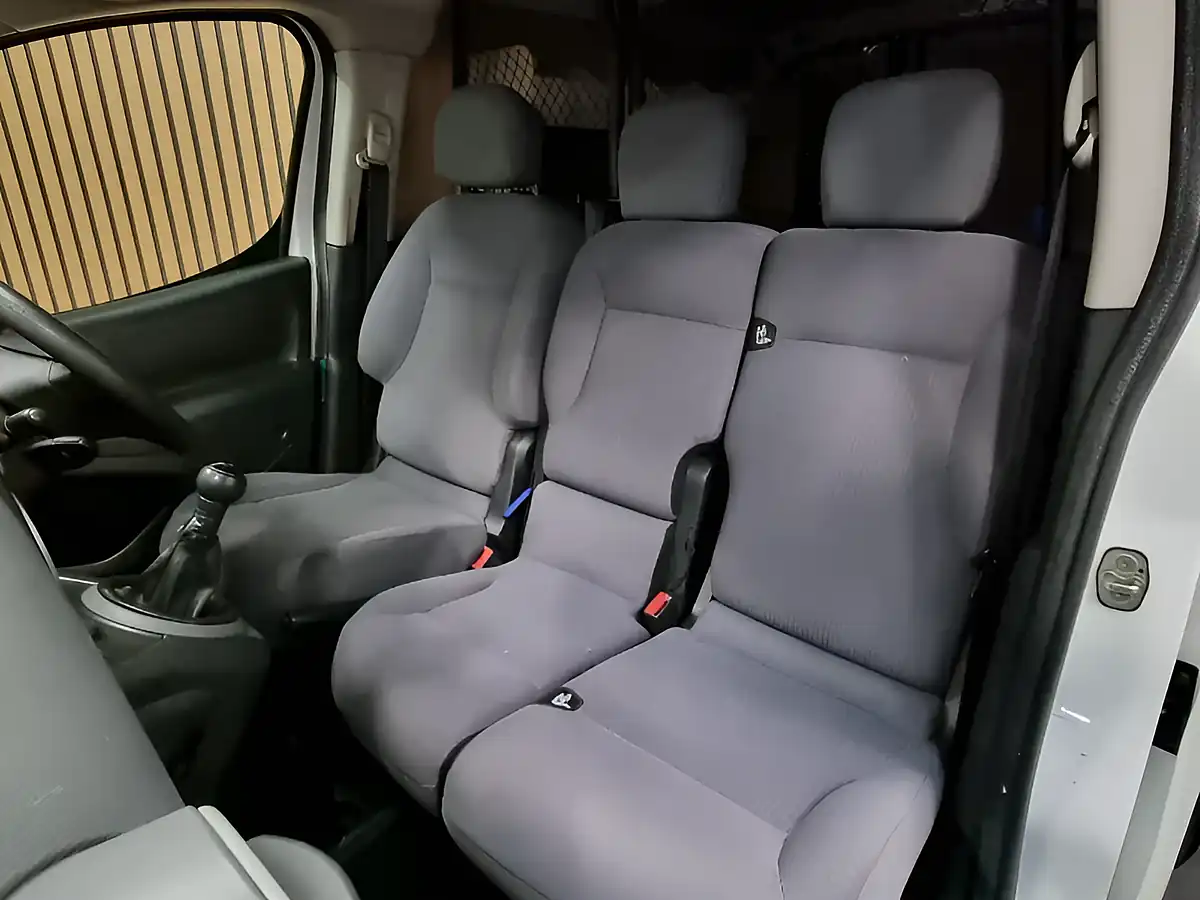 Used 2016 Peugeot Partner Professional White - Interior and Exterior details 11