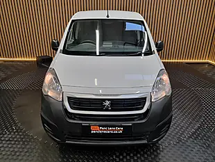 Used 2016 Peugeot Partner Professional White - Interior and Exterior details 13