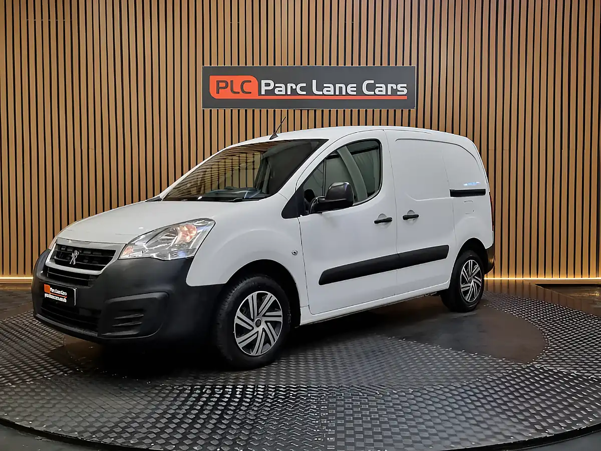 Used 2016 Peugeot Partner Professional White - Interior and Exterior details 5