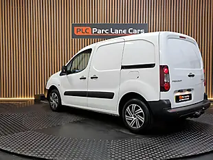 Used 2016 Peugeot Partner Professional White - Interior and Exterior details 8