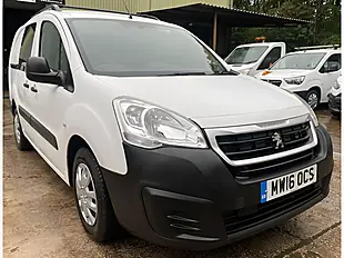 Used 2016 Peugeot Partner S Crew Van White - Interior and Exterior details 3