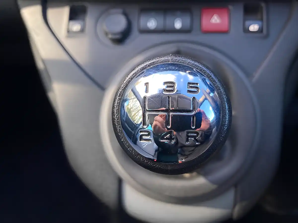 Used 2016 Peugeot Partner Tepee Active Blue - Interior and Exterior details 15