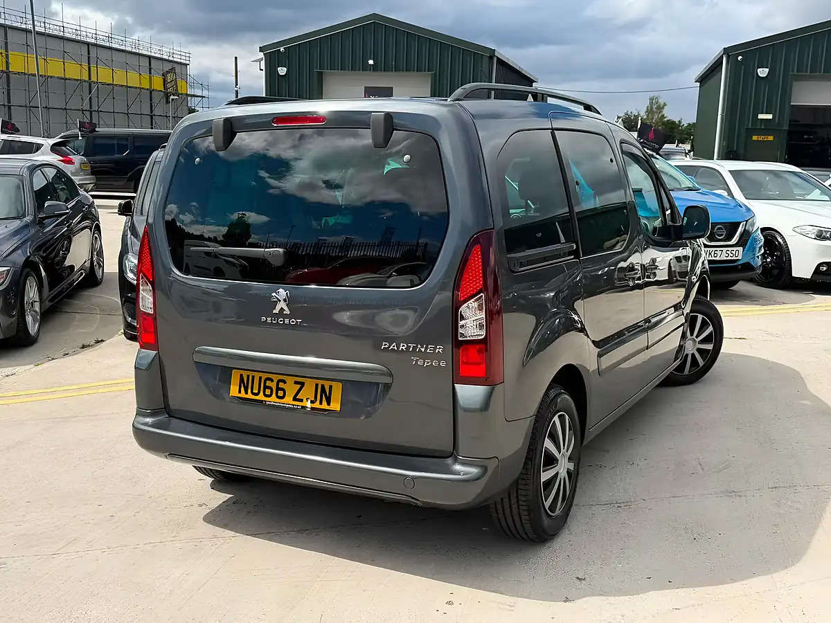 Used 2016 Peugeot Partner Tepee Active Grey - Interior and Exterior details 11