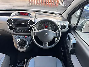 Used 2016 Peugeot Partner Tepee Active Silver - Interior and Exterior details 11