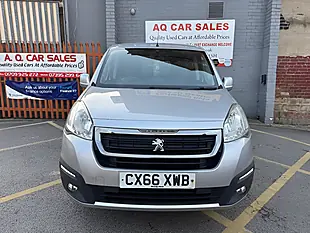 Used 2016 Peugeot Partner Tepee Active Silver - Interior and Exterior details 2