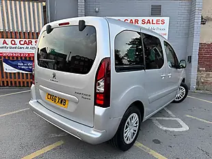 Used 2016 Peugeot Partner Tepee Active Silver - Interior and Exterior details 7