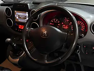 Used 2016 Peugeot Partner Tepee Allure White - Interior and Exterior details 11