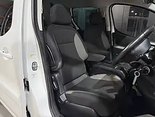 Used 2016 Peugeot Partner Tepee Allure White - Interior and Exterior details 12