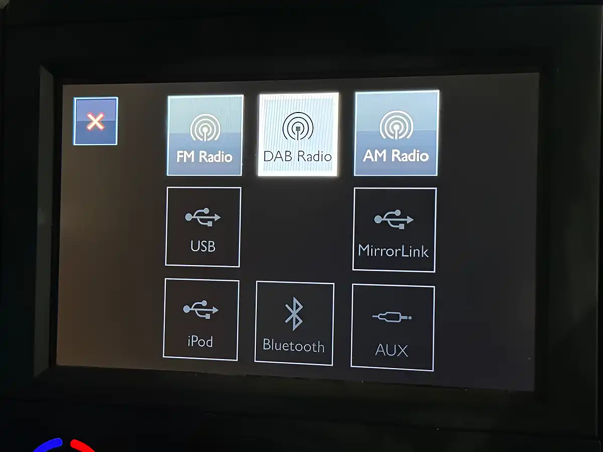 Used 2016 Peugeot Partner Tepee Allure White - Interior and Exterior details 15