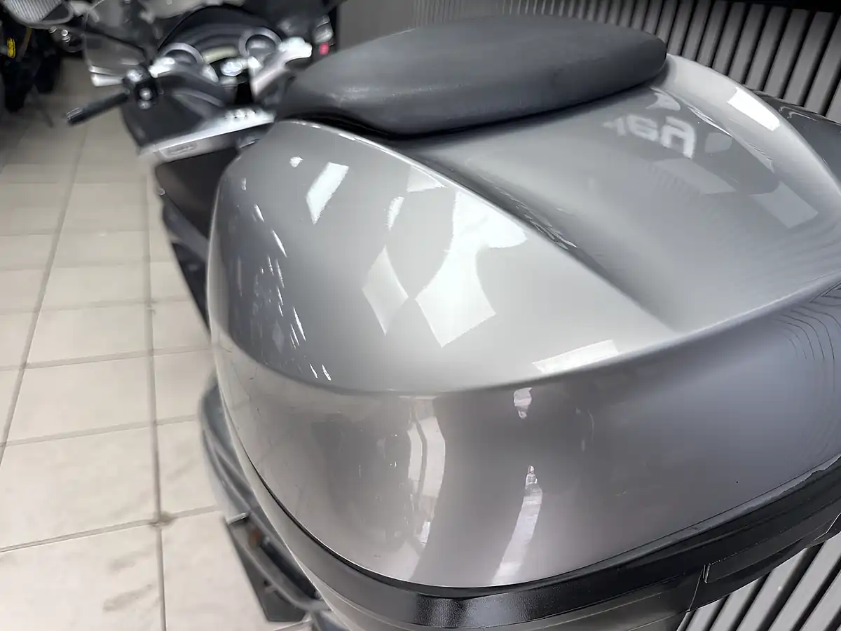 Used 2016 Piaggio X10 Grey - Interior and Exterior details 15