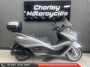 Used 2016 Piaggio X10 Grey - Interior and Exterior details 20