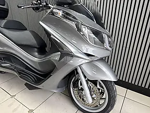 Used 2016 Piaggio X10 Grey - Interior and Exterior details 3