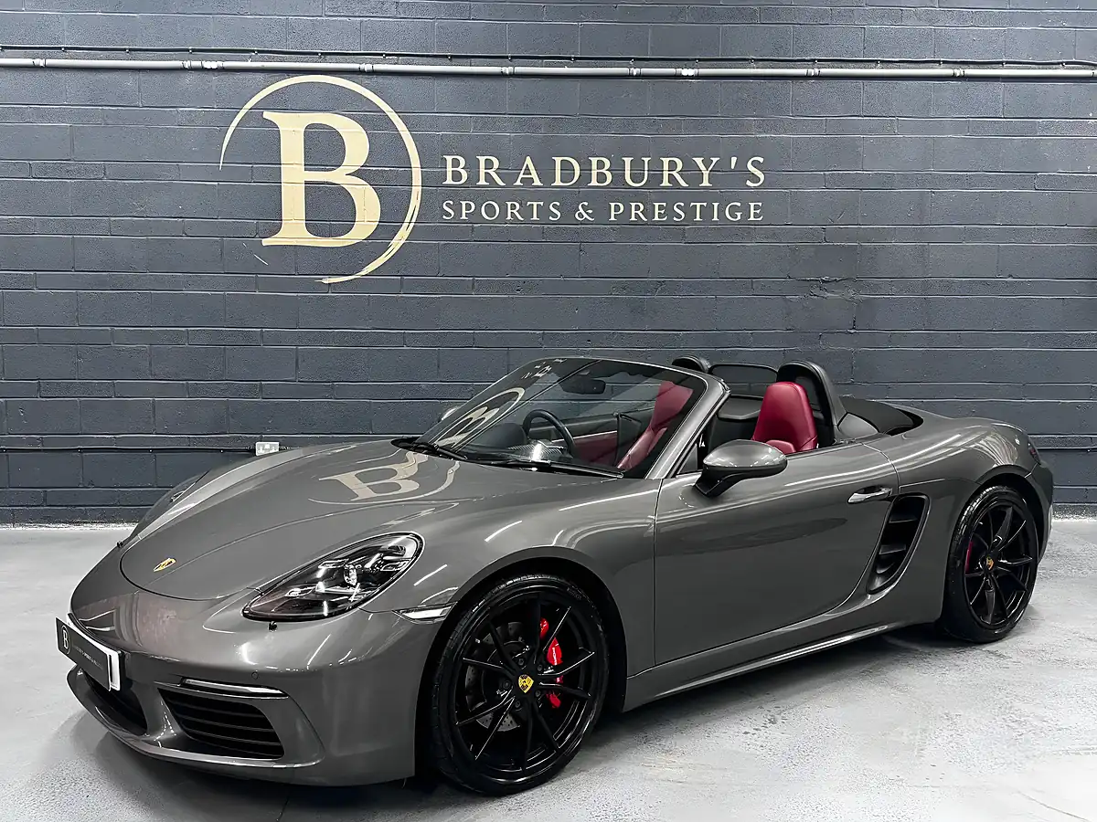 Used 2016 Porsche 718 Boxster S Agate Grey Metallic - Interior and Exterior details 2