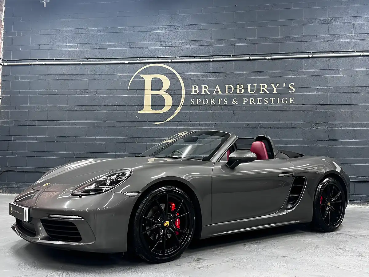 Used 2016 Porsche 718 Boxster S Agate Grey Metallic - Interior and Exterior details 5