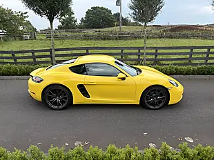 Used 2016 Porsche 718 Cayman Cayman Racing Yellow - Interior and Exterior details 2