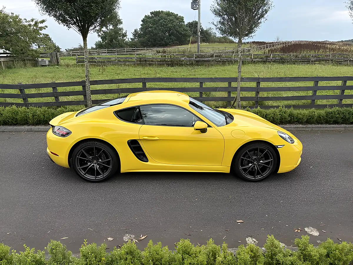 Used 2016 Porsche 718 Cayman Cayman Racing Yellow - Interior and Exterior details 2