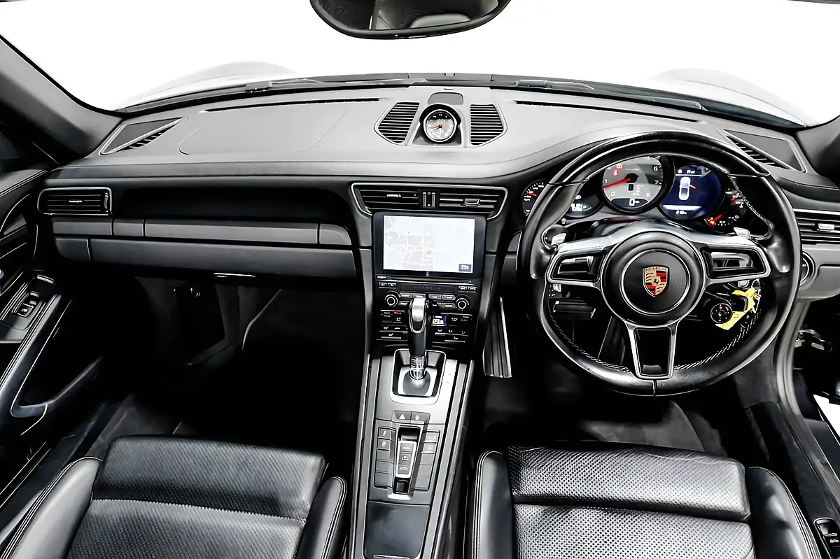 Used 2016 Porsche 911 Carrera S Black - Interior and Exterior details 15