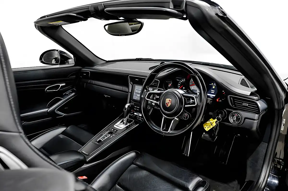 Used 2016 Porsche 911 Carrera S Black - Interior and Exterior details 3