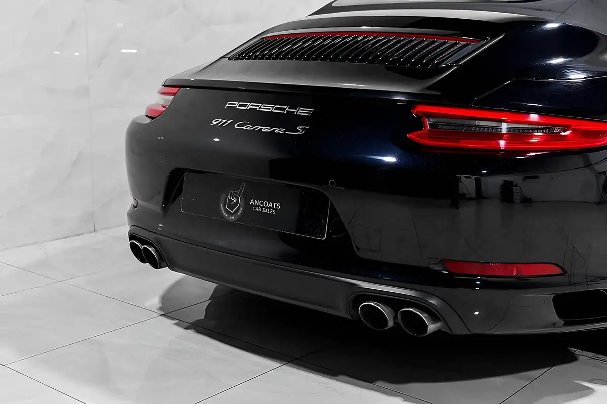 Used 2016 Porsche 911 Carrera S Black - Interior and Exterior details 5