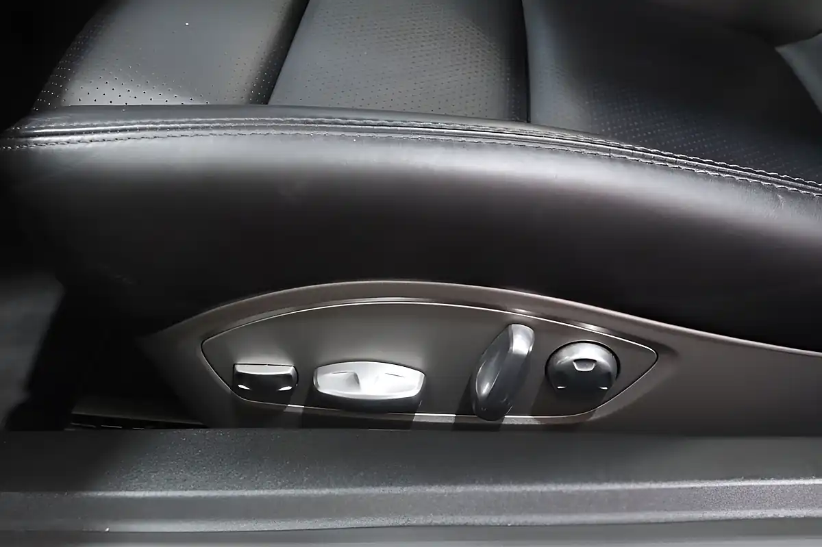 Used 2016 Porsche 911 Carrera S White - Interior and Exterior details 12