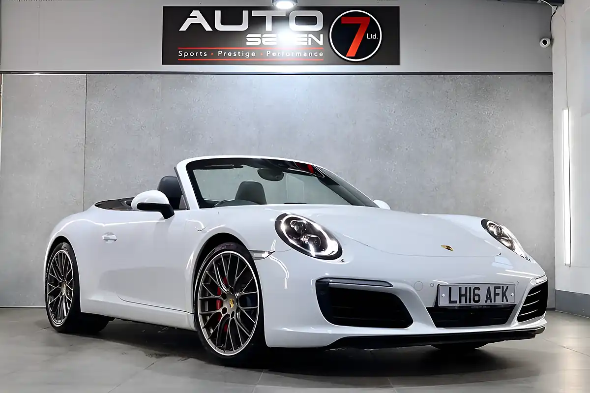 Used 2016 Porsche 911 Carrera S White - Interior and Exterior details 17