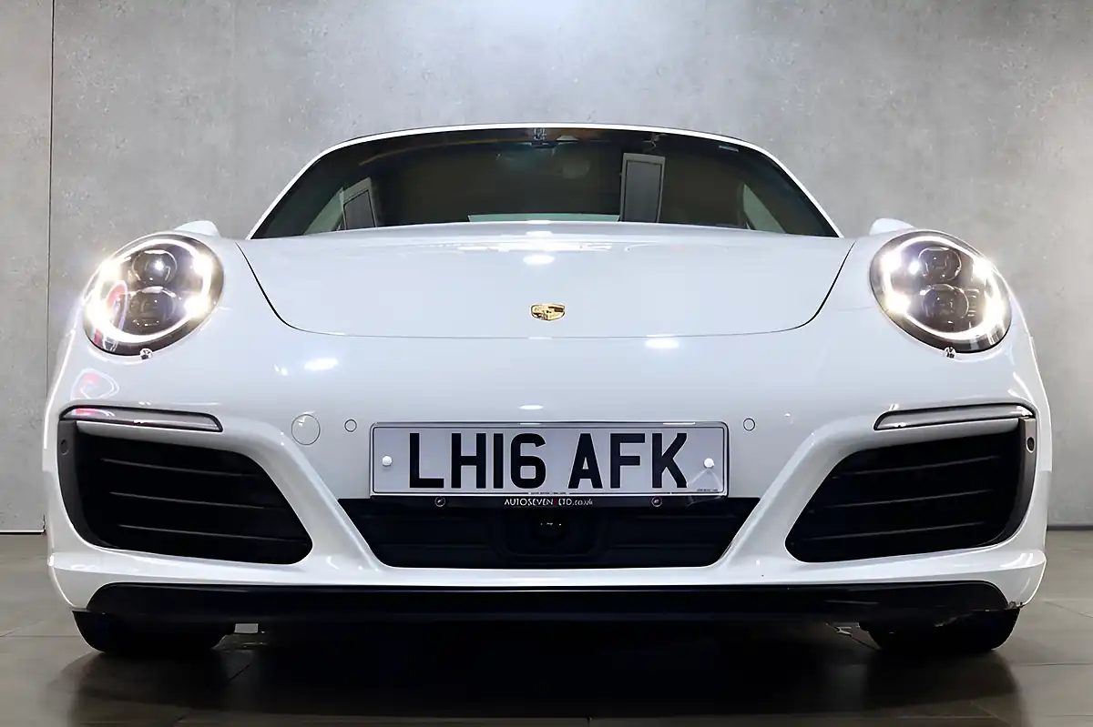 Used 2016 Porsche 911 Carrera S White - Interior and Exterior details 19