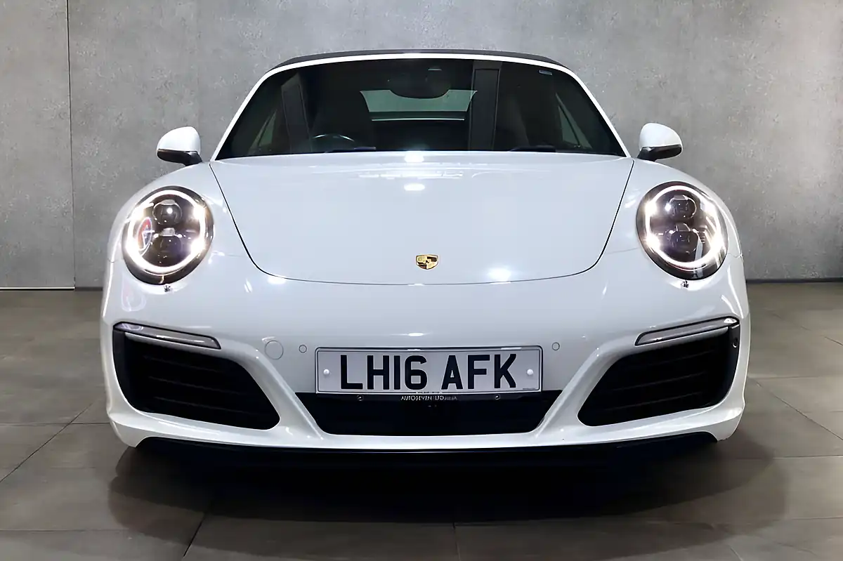 Used 2016 Porsche 911 Carrera S White - Interior and Exterior details 20