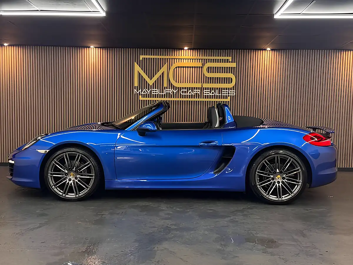 Used 2016 Porsche Boxster 981 Blue - Interior and Exterior details 8