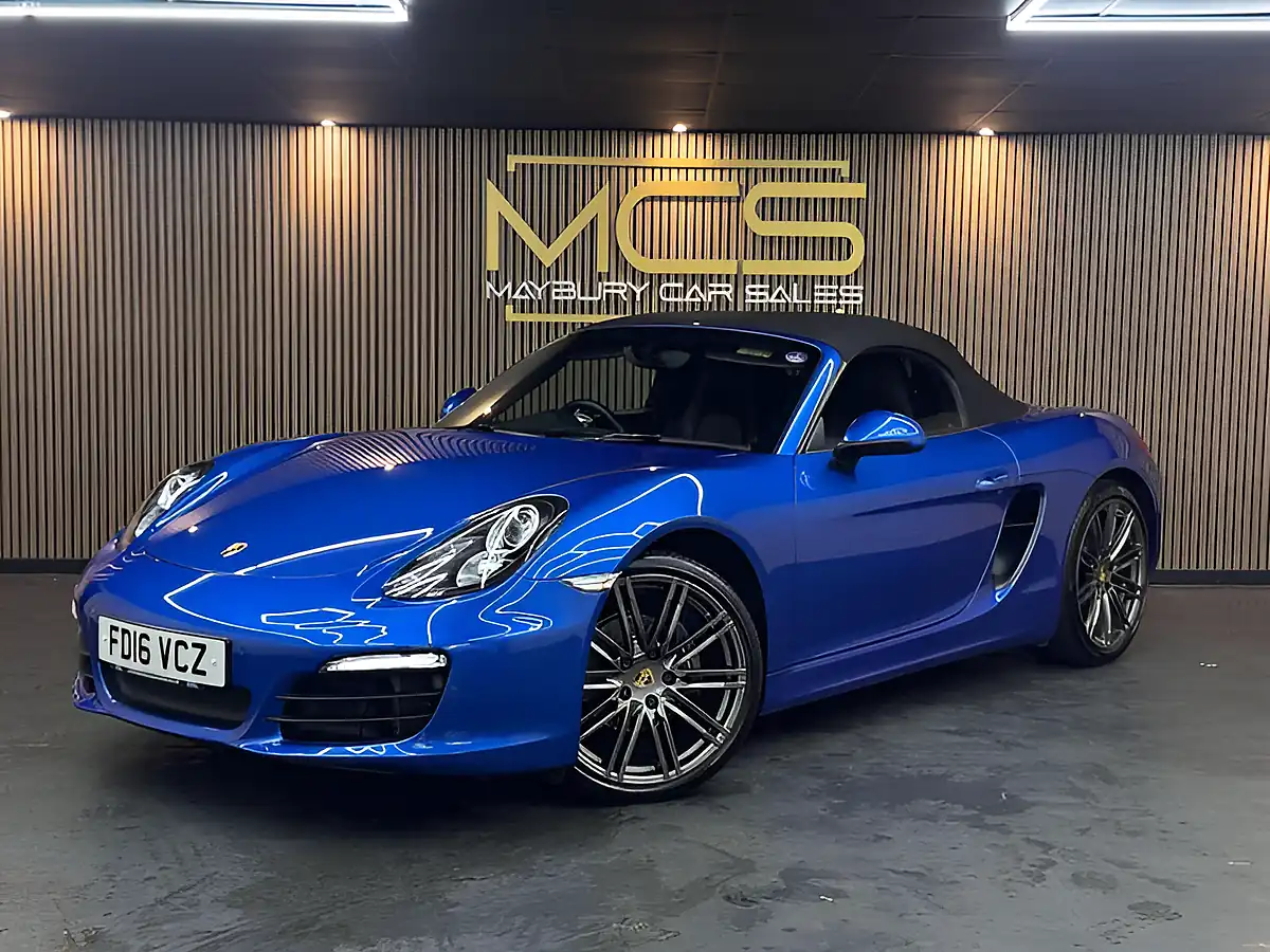 Used 2016 Porsche Boxster 981 Blue - Interior and Exterior details 9