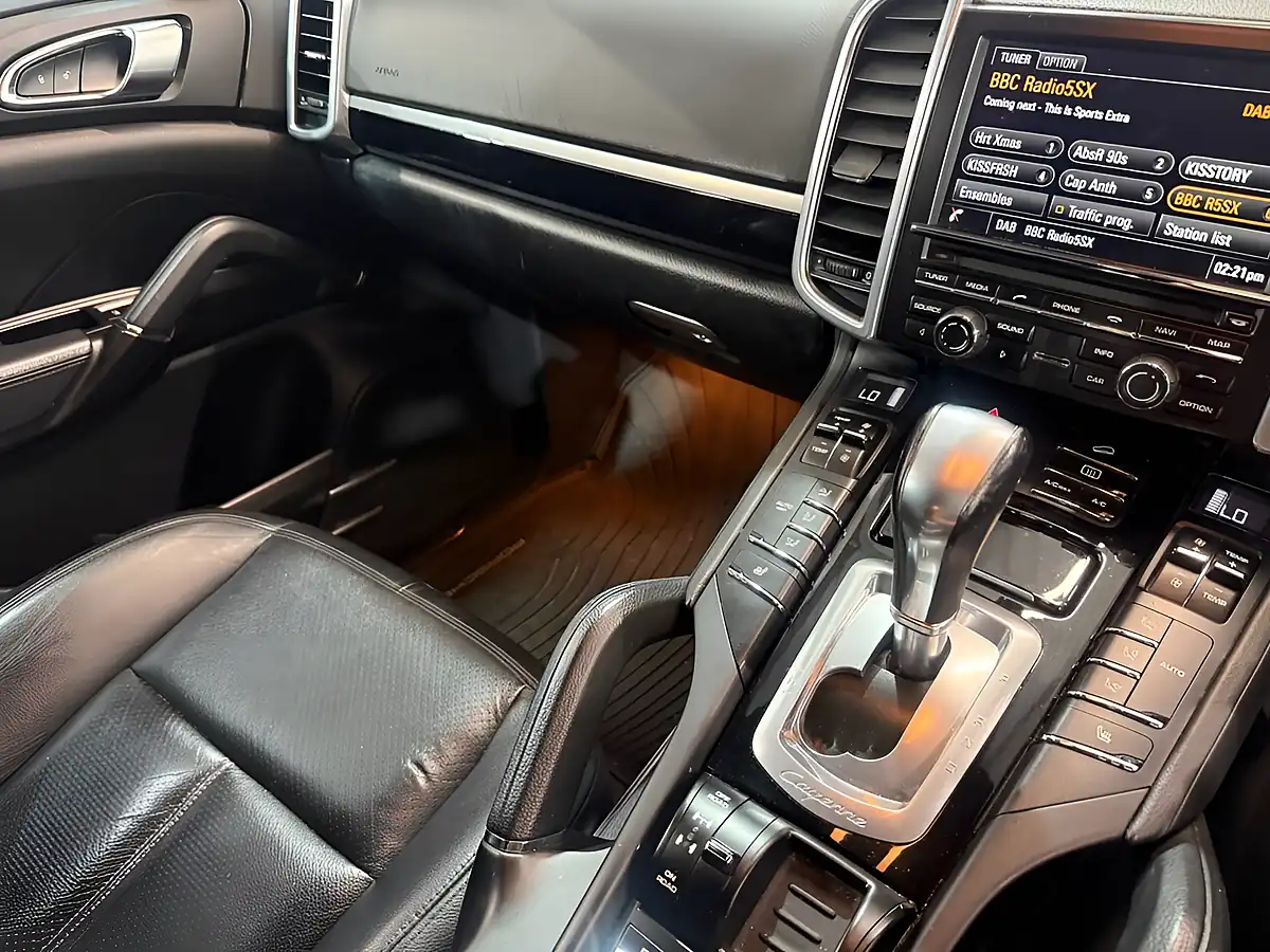 Used 2016 Porsche Cayenne Grey - Interior and Exterior details 16
