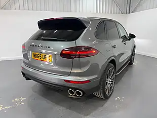 Used 2016 Porsche Cayenne Grey - Interior and Exterior details 8