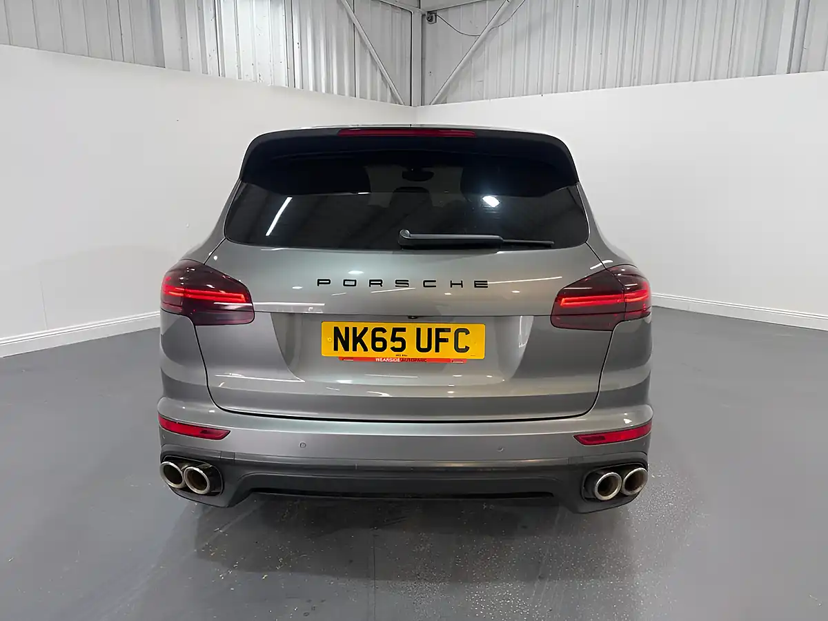 Used 2016 Porsche Cayenne Grey - Interior and Exterior details 9