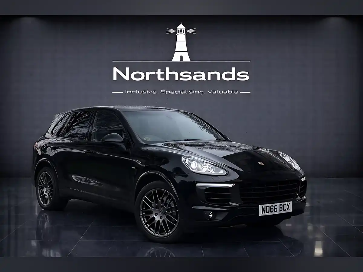 Used 2016 Porsche Cayenne Platinum Edition Basalt Black Metallic - Front View